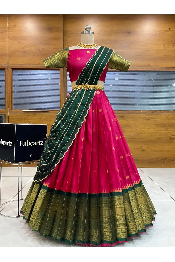 దక్షిణ భారత పండుగ సాంప్రదాయ హాఫ్ చీర (ఛవి) 