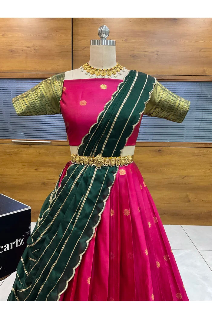 దక్షిణ భారత పండుగ సాంప్రదాయ హాఫ్ చీర (ఛవి) 