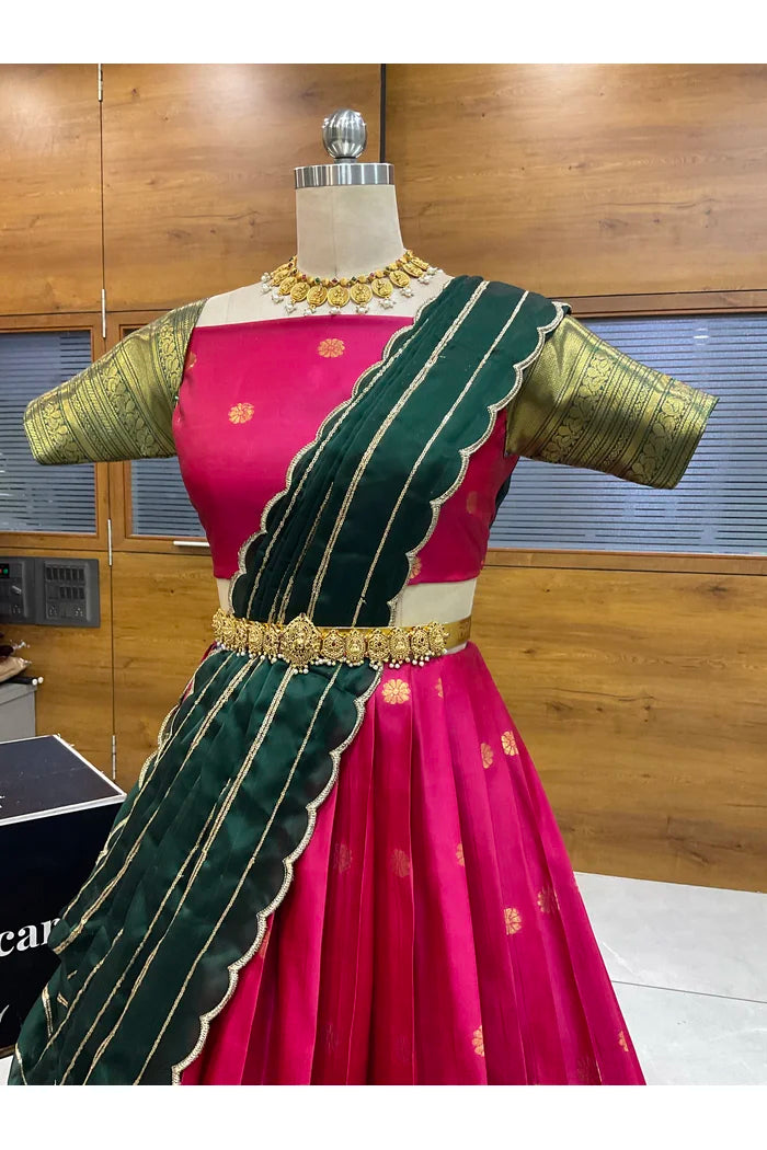 దక్షిణ భారత పండుగ సాంప్రదాయ హాఫ్ చీర (ఛవి) 