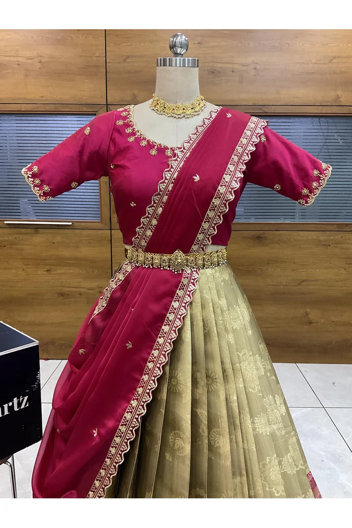 దక్షిణ భారత పండుగ సాంప్రదాయ హాఫ్ చీర (ఛవి) 