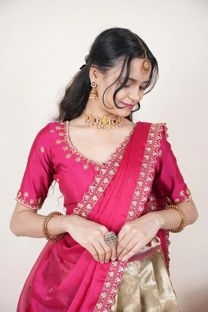 దక్షిణ భారత పండుగ సాంప్రదాయ హాఫ్ చీర (ఛవి) 