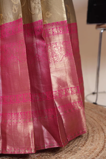 దక్షిణ భారత పండుగ సాంప్రదాయ హాఫ్ చీర (ఛవి) 