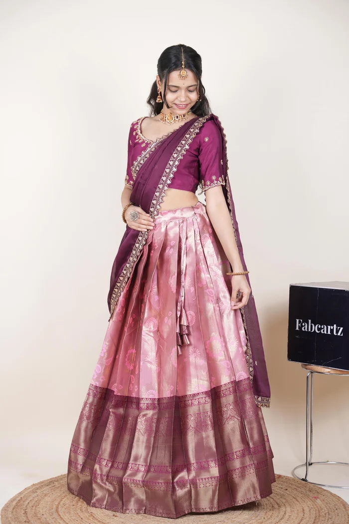 దక్షిణ భారత పండుగ సాంప్రదాయ హాఫ్ చీర (ఛవి) 