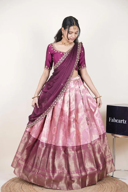 దక్షిణ భారత పండుగ సాంప్రదాయ హాఫ్ చీర (ఛవి) 