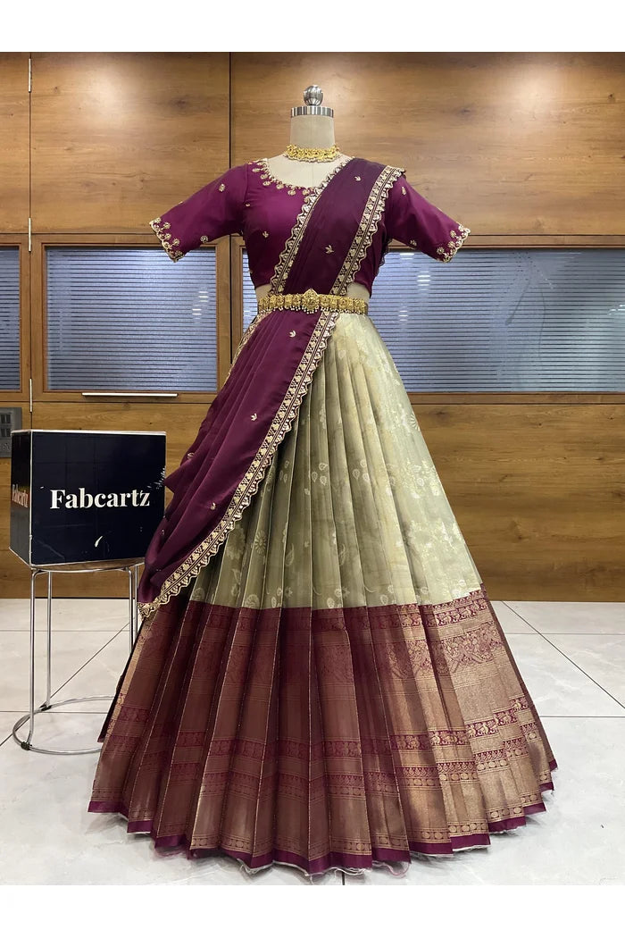 దక్షిణ భారత పండుగ సాంప్రదాయ హాఫ్ చీర (ఛవి) 