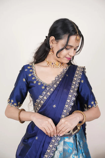 దక్షిణ భారత పండుగ సాంప్రదాయ హాఫ్ చీర (ఛవి) 