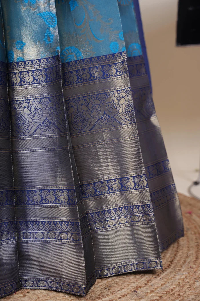 దక్షిణ భారత పండుగ సాంప్రదాయ హాఫ్ చీర (ఛవి) 