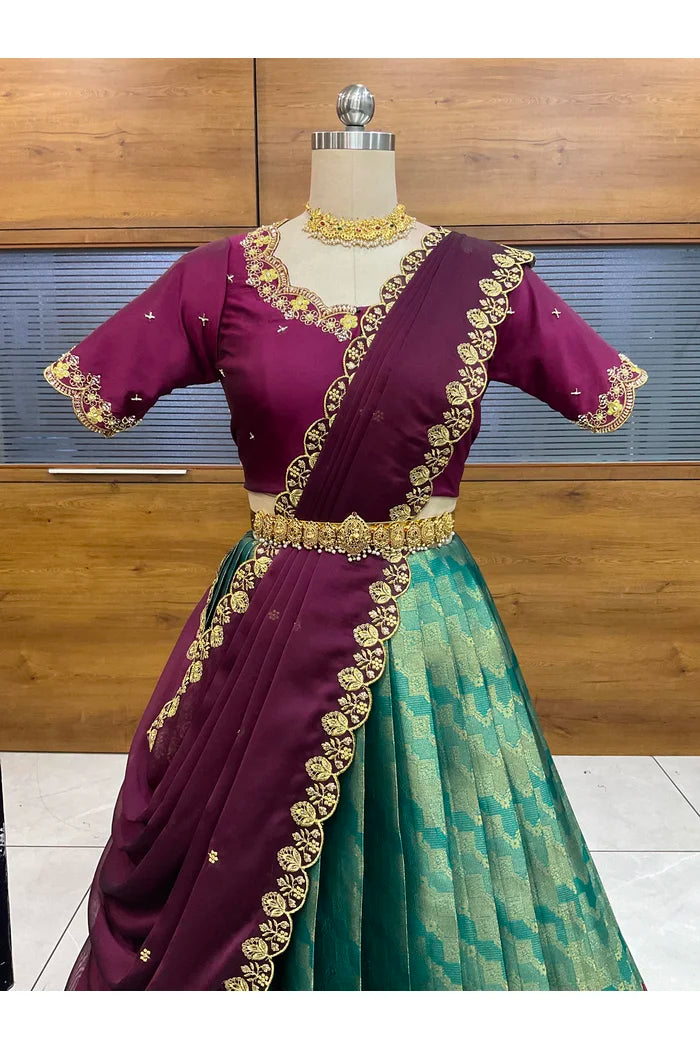 దక్షిణ భారత పండుగ సాంప్రదాయ హాఫ్ చీర (ఛవి) 