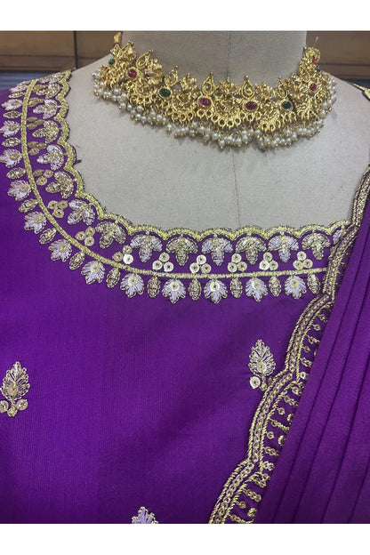 దక్షిణ భారత పండుగ సాంప్రదాయ హాఫ్ చీర (ఛవి) 