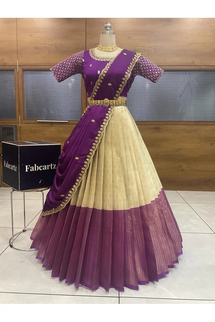 దక్షిణ భారత పండుగ సాంప్రదాయ హాఫ్ చీర (ఛవి) 