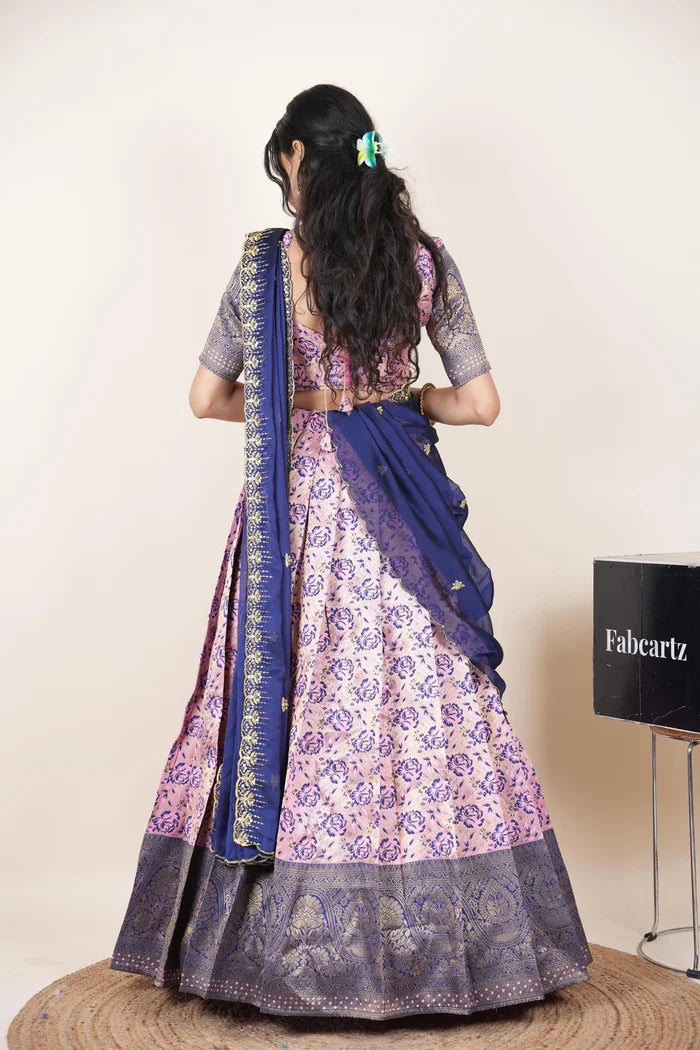 దక్షిణ భారత పండుగ సాంప్రదాయ హాఫ్ చీర (ఛవి) 