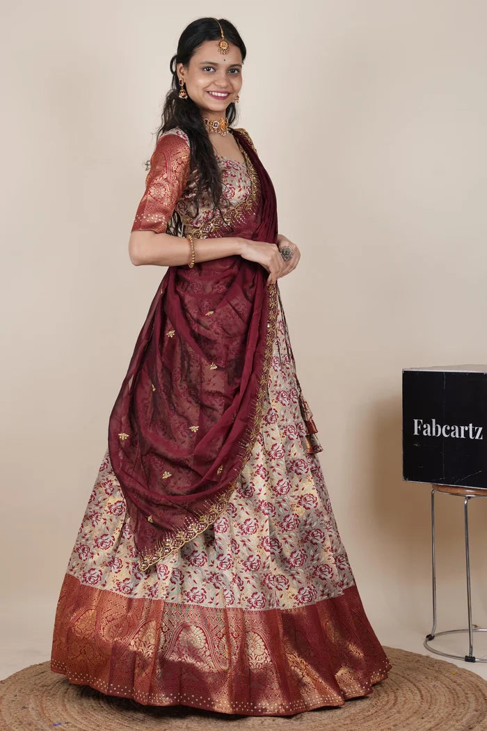 దక్షిణ భారత పండుగ సాంప్రదాయ హాఫ్ చీర (ఛవి) 