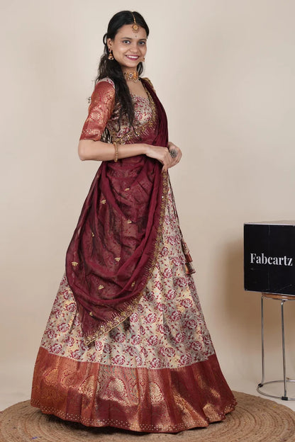 దక్షిణ భారత పండుగ సాంప్రదాయ హాఫ్ చీర (ఛవి) 