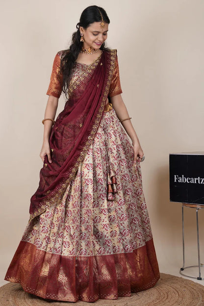 దక్షిణ భారత పండుగ సాంప్రదాయ హాఫ్ చీర (ఛవి) 