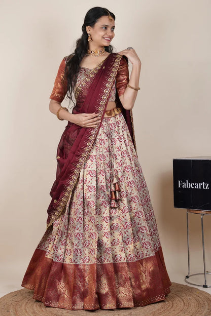 దక్షిణ భారత పండుగ సాంప్రదాయ హాఫ్ చీర (ఛవి) 