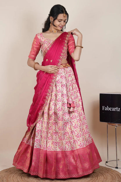 దక్షిణ భారత పండుగ సాంప్రదాయ హాఫ్ చీర (ఛవి) 