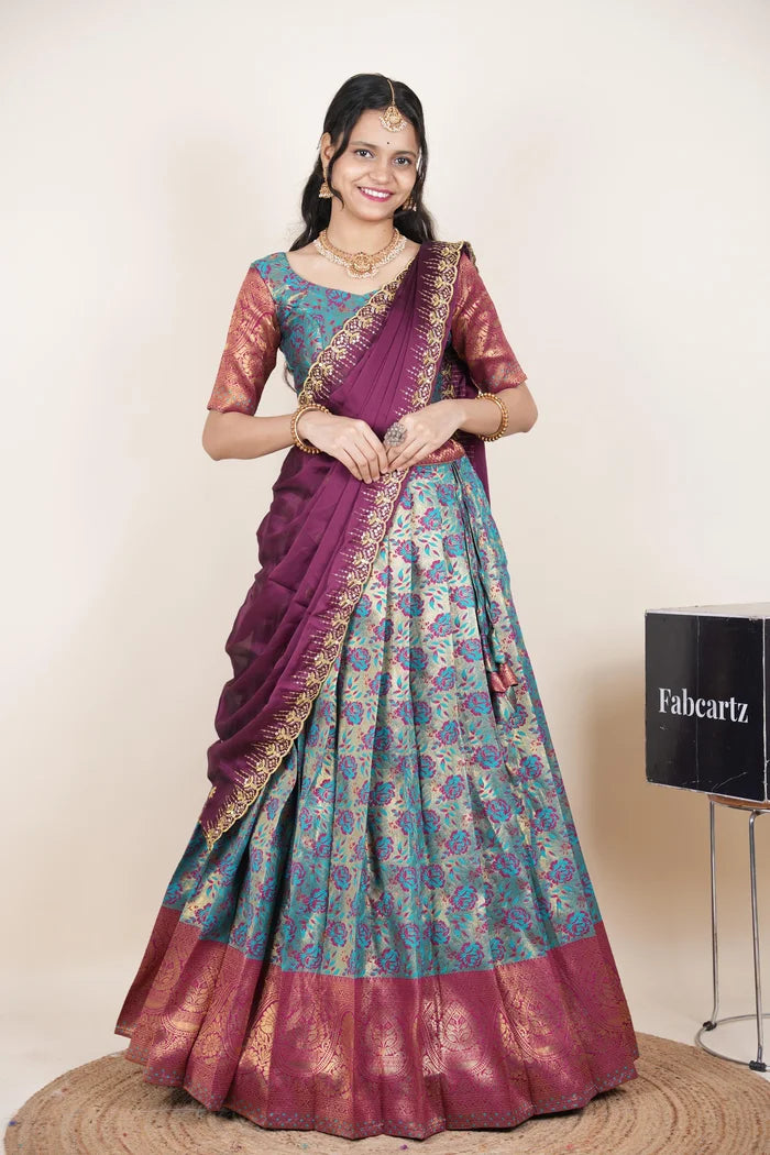 దక్షిణ భారత పండుగ సాంప్రదాయ హాఫ్ చీర (ఛవి) 