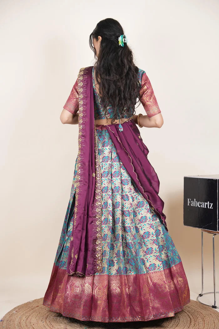 దక్షిణ భారత పండుగ సాంప్రదాయ హాఫ్ చీర (ఛవి) 