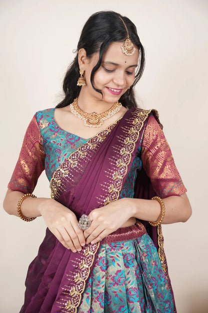 దక్షిణ భారత పండుగ సాంప్రదాయ హాఫ్ చీర (ఛవి) 