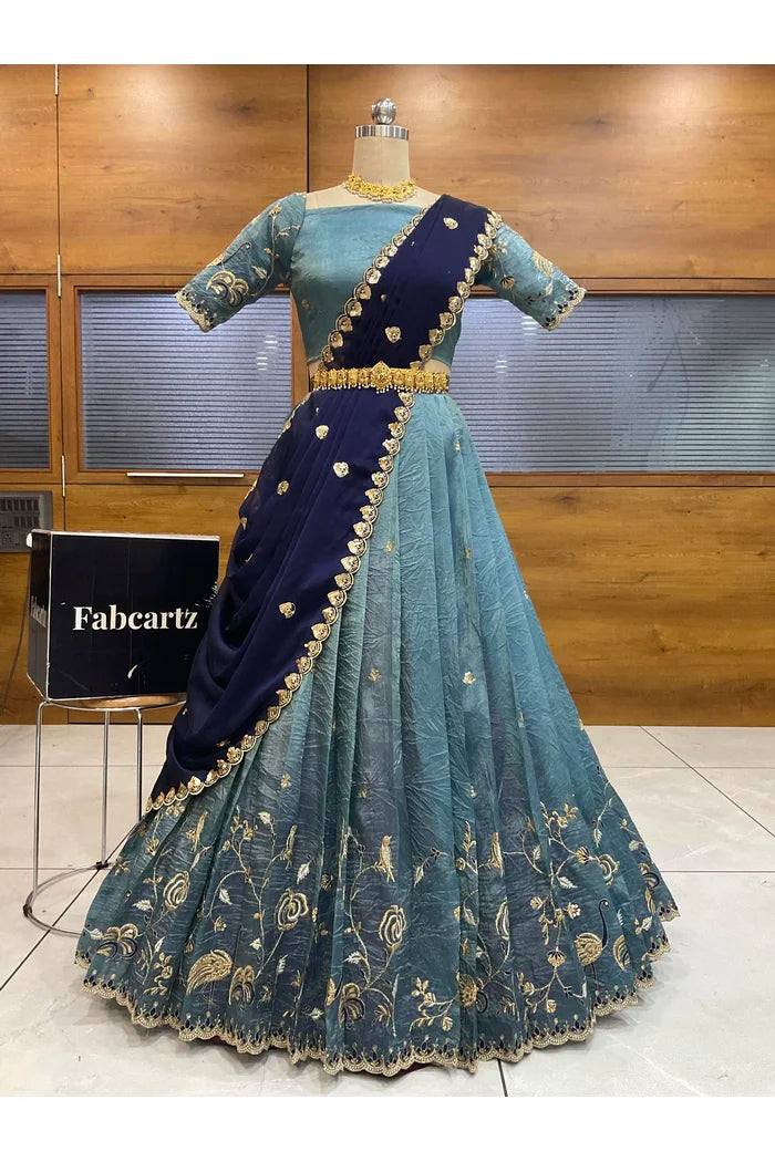 దక్షిణ భారత పండుగ సాంప్రదాయ హాఫ్ చీర (ఛవి) 