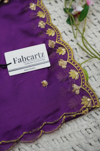 దక్షిణ భారత పండుగ సాంప్రదాయ హాఫ్ చీర (ఛవి) 