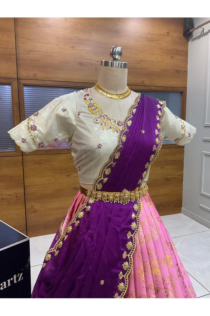 దక్షిణ భారత పండుగ సాంప్రదాయ హాఫ్ చీర (ఛవి) 