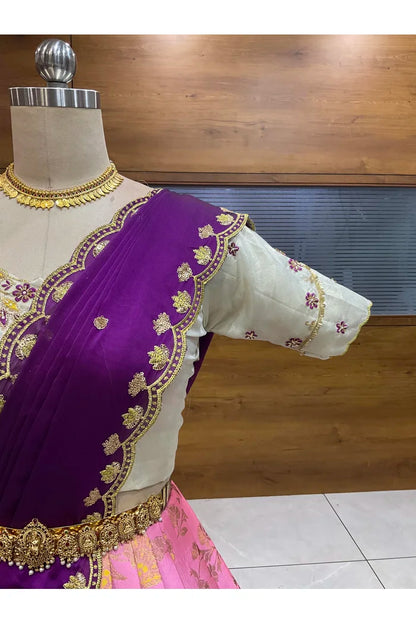 దక్షిణ భారత పండుగ సాంప్రదాయ హాఫ్ చీర (ఛవి) 