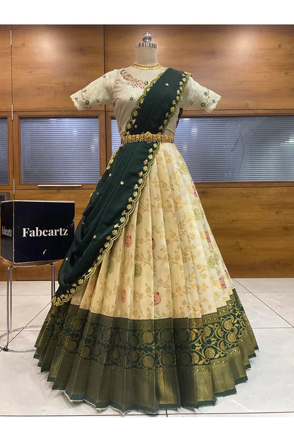 దక్షిణ భారత పండుగ సాంప్రదాయ హాఫ్ చీర (ఛవి) 