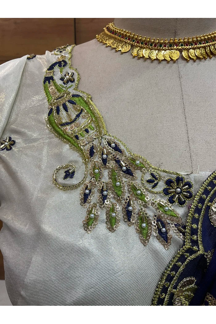 దక్షిణ భారత పండుగ సాంప్రదాయ హాఫ్ చీర (ఛవి) 