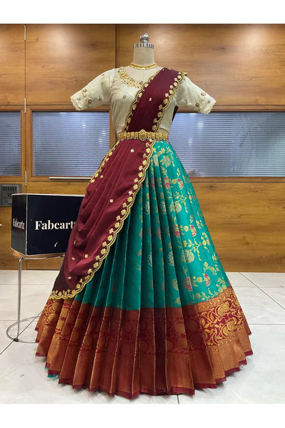 దక్షిణ భారత పండుగ సాంప్రదాయ హాఫ్ చీర (ఛవి) 