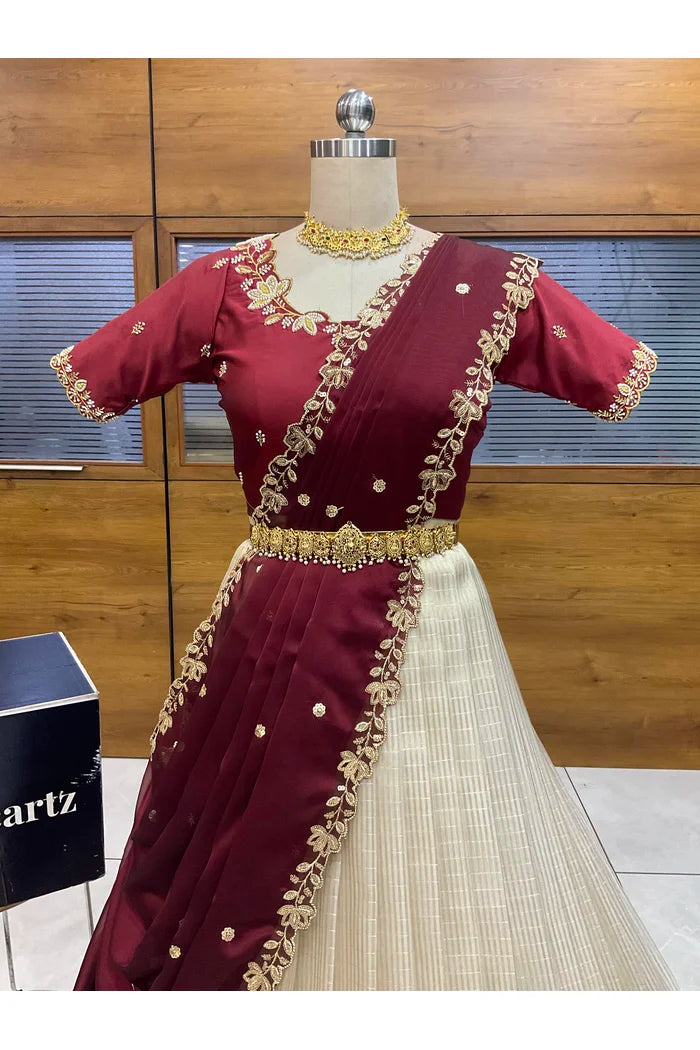 దక్షిణ భారత పండుగ సాంప్రదాయ హాఫ్ చీర (ఛవి) 