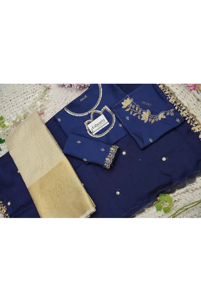 దక్షిణ భారత పండుగ సాంప్రదాయ హాఫ్ చీర (ఛవి) 