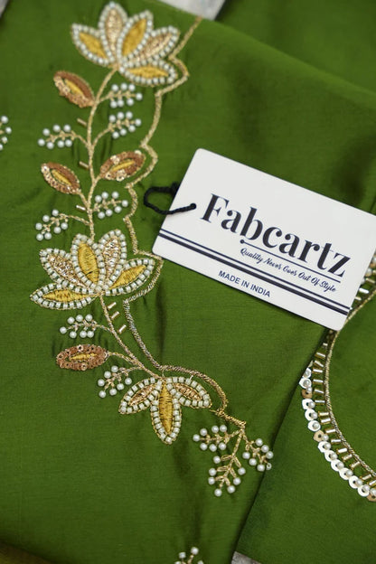 దక్షిణ భారత పండుగ సాంప్రదాయ హాఫ్ చీర (ఛవి) 