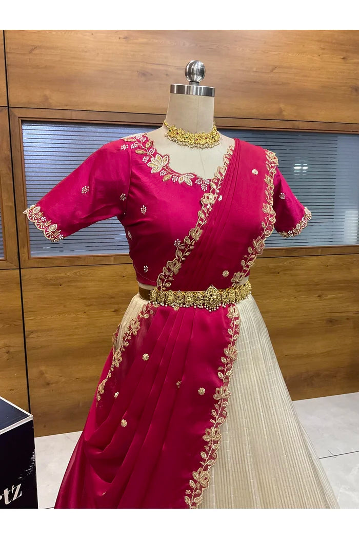 దక్షిణ భారత పండుగ సాంప్రదాయ హాఫ్ చీర (ఛవి) 