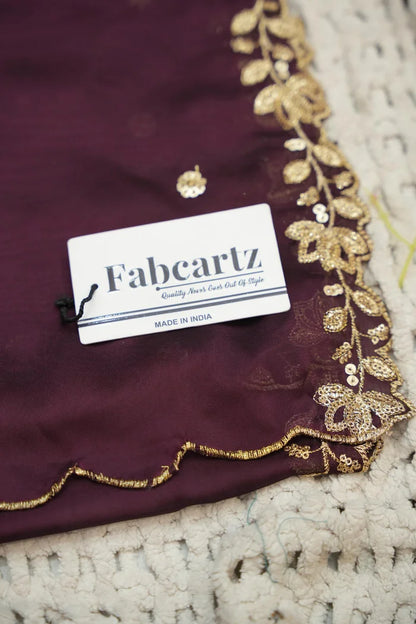 దక్షిణ భారత పండుగ సాంప్రదాయ హాఫ్ చీర (ఛవి) 