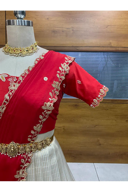 దక్షిణ భారత పండుగ సాంప్రదాయ హాఫ్ చీర (ఛవి) 