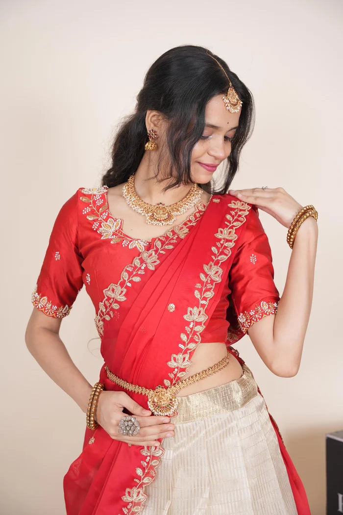 దక్షిణ భారత పండుగ సాంప్రదాయ హాఫ్ చీర (ఛవి) 