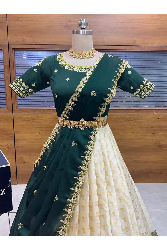 దక్షిణ భారత పండుగ సాంప్రదాయ హాఫ్ చీర (ఛవి) 