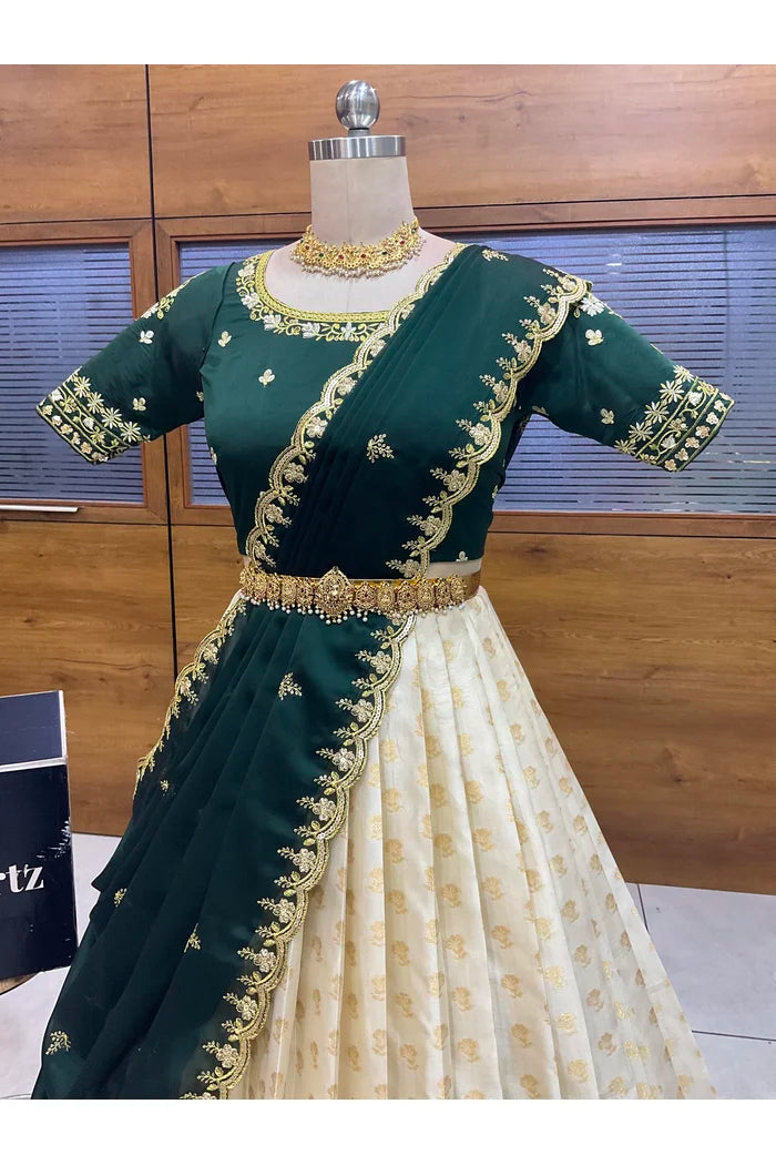 దక్షిణ భారత పండుగ సాంప్రదాయ హాఫ్ చీర (ఛవి) 