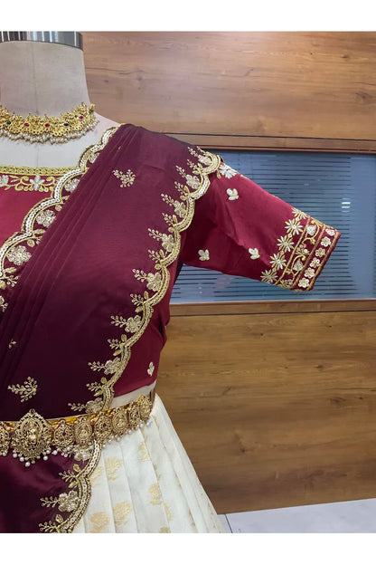 దక్షిణ భారత పండుగ సాంప్రదాయ హాఫ్ చీర (ఛవి) 