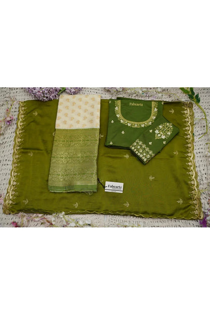 దక్షిణ భారత పండుగ సాంప్రదాయ హాఫ్ చీర (ఛవి) 