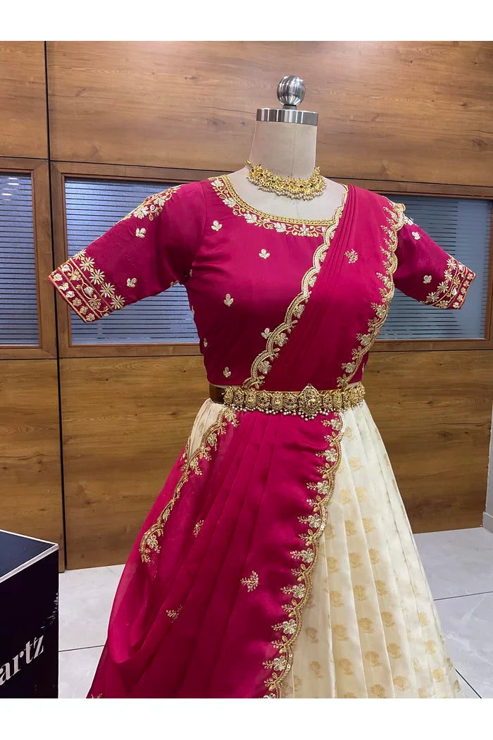 దక్షిణ భారత పండుగ సాంప్రదాయ హాఫ్ చీర (ఛవి) 