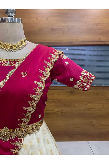 దక్షిణ భారత పండుగ సాంప్రదాయ హాఫ్ చీర (ఛవి) 