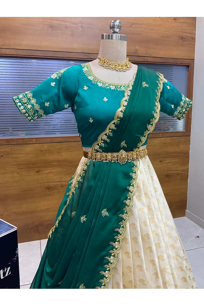 దక్షిణ భారత పండుగ సాంప్రదాయ హాఫ్ చీర (ఛవి) 