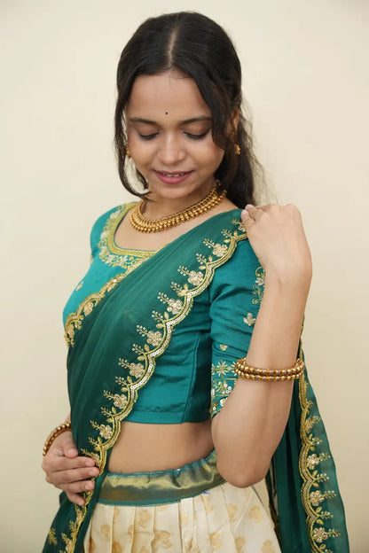 దక్షిణ భారత పండుగ సాంప్రదాయ హాఫ్ చీర (ఛవి) 