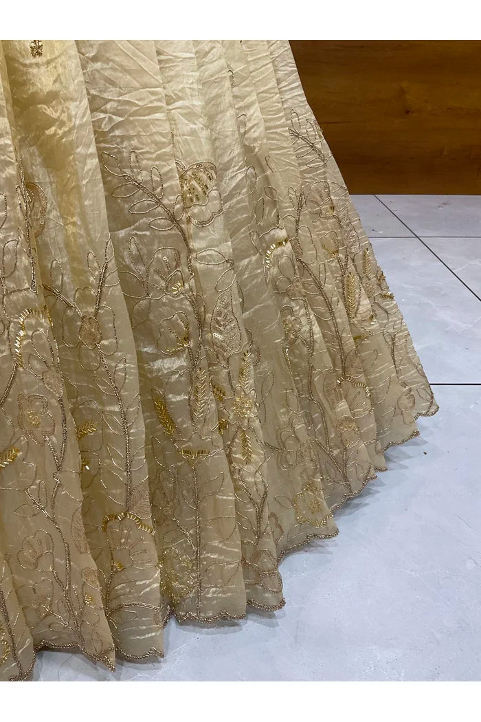 దక్షిణ భారత పండుగ సాంప్రదాయ హాఫ్ చీర (ఛవి) 