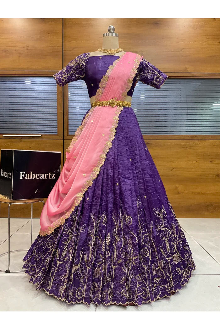 దక్షిణ భారత పండుగ సాంప్రదాయ హాఫ్ చీర (ఛవి) 