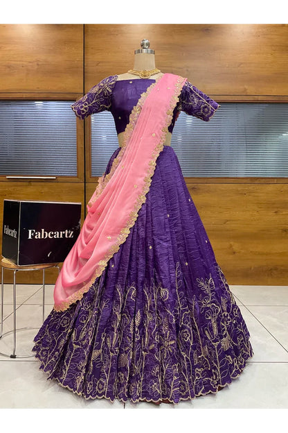 దక్షిణ భారత పండుగ సాంప్రదాయ హాఫ్ చీర (ఛవి) 