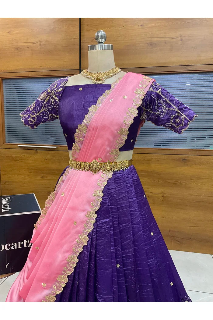 దక్షిణ భారత పండుగ సాంప్రదాయ హాఫ్ చీర (ఛవి) 