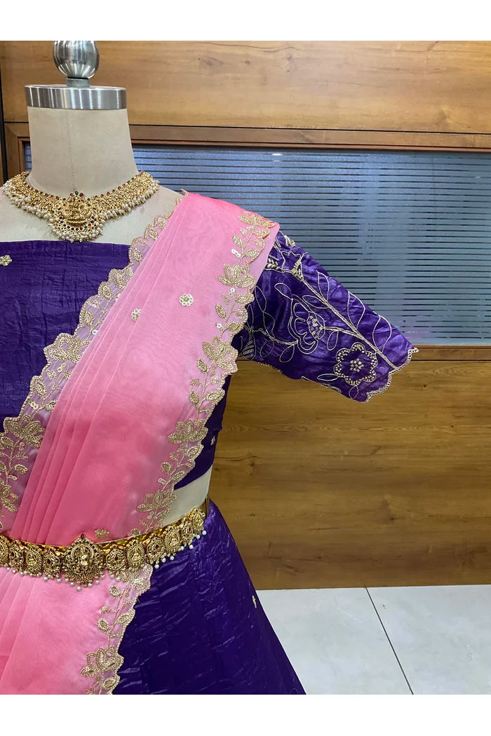 దక్షిణ భారత పండుగ సాంప్రదాయ హాఫ్ చీర (ఛవి) 